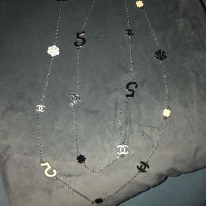 chanel no 5 necklace